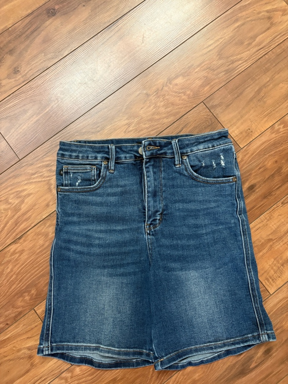 Judy Blue denim shorts